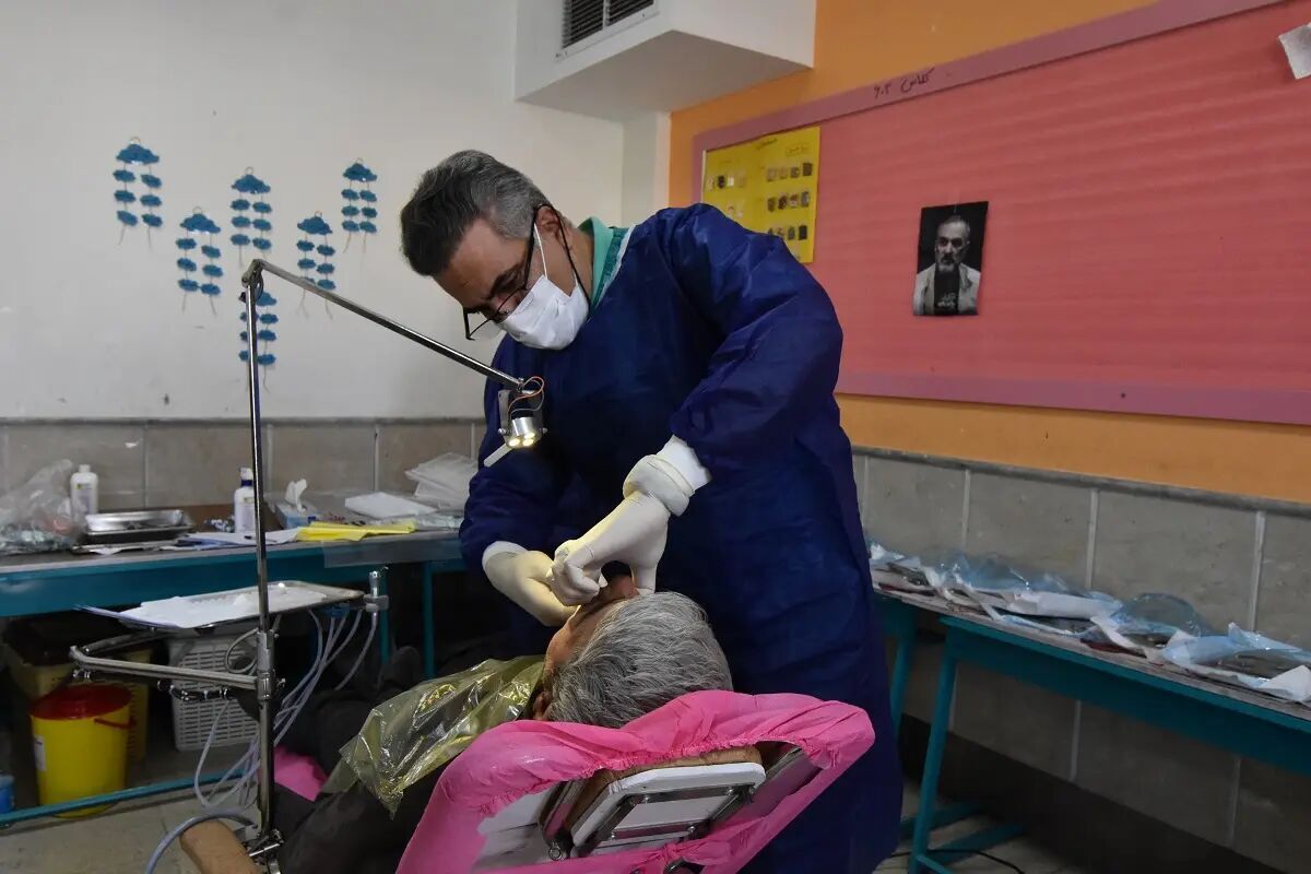 ۱۵۰ هزار خدمت سلامت توسط گروههای جهادی در یزد ارائه شد ۱۵۰ هزار خدمت سلامت توسط گروههای جهادی در یزد ارائه شد