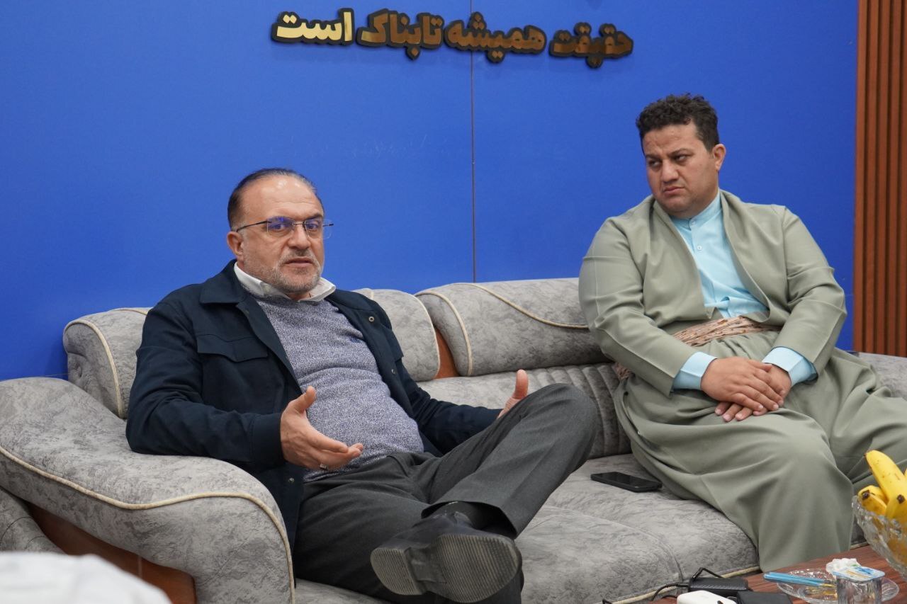 سفرهای بدون پشتوانه بودجهای وزرا به کردستان، هزینهزا و کمفایده است + فیلم سفرهای بدون پشتوانه بودجهای وزرا به کردستان، هزینهزا و کمفایده است + فیلم