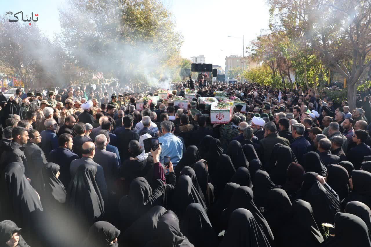 تشییع پیکر مطهر ۸ شهید گمنام در سمنان تشییع پیکر مطهر ۸ شهید گمنام در سمنان