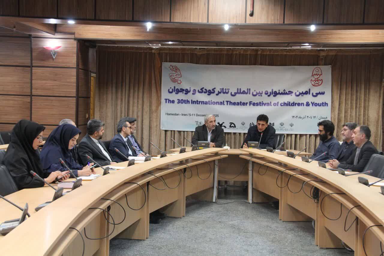خود را موظف به همراهی در جشنواره تئاتر کودک و نوجوان می‌دانیم