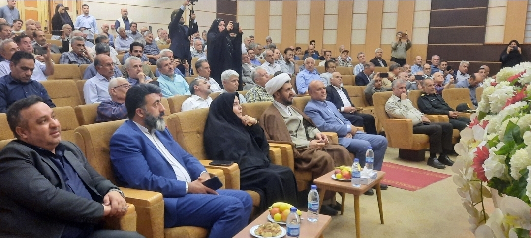 تجلیل از آزادگان اسلامشهر؛ تأکید بر حفظ عزت و حرمت آزادگان و خانوادههای آنان تجلیل از آزادگان اسلامشهر؛ تأکید بر حفظ عزت و حرمت آزادگان و خانوادههای آنان